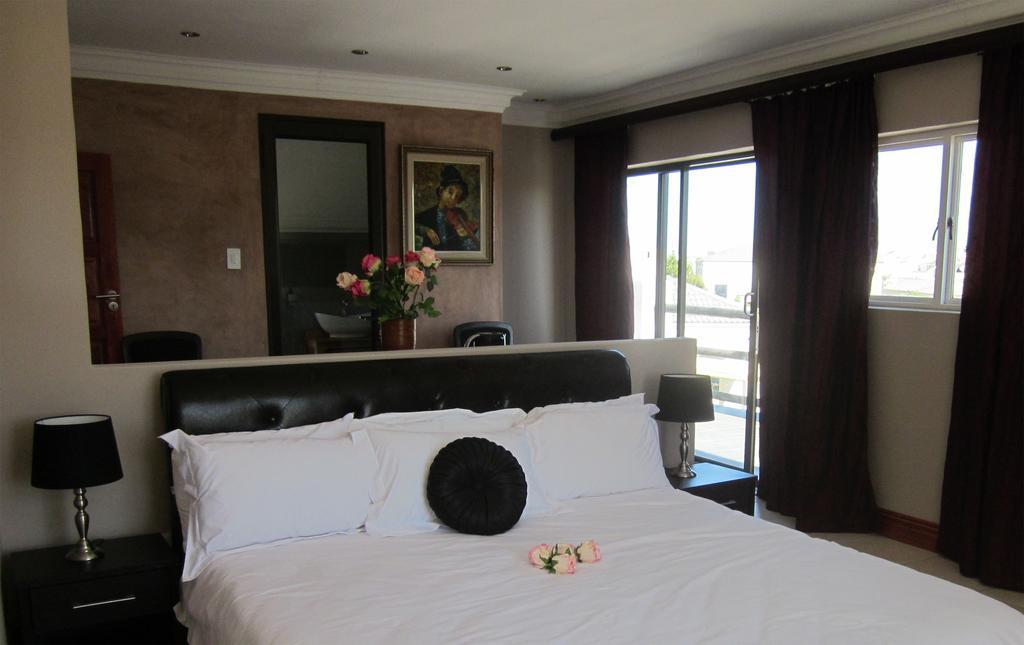 Holiday Guest House ランゲバーン 部屋 写真